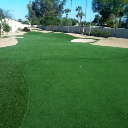 Fake Lawn Hernandez, New Mexico Home Putting Green