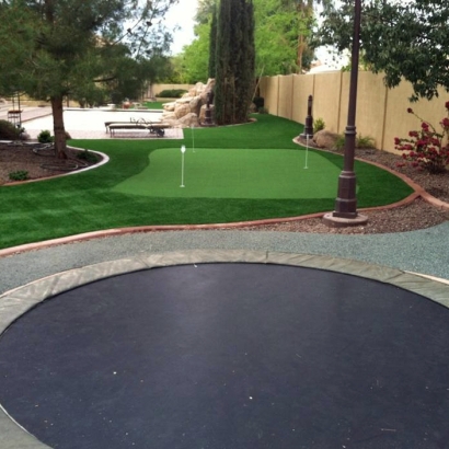 Plastic Grass Yah-ta-hey, New Mexico Putting Green, Backyard Ideas