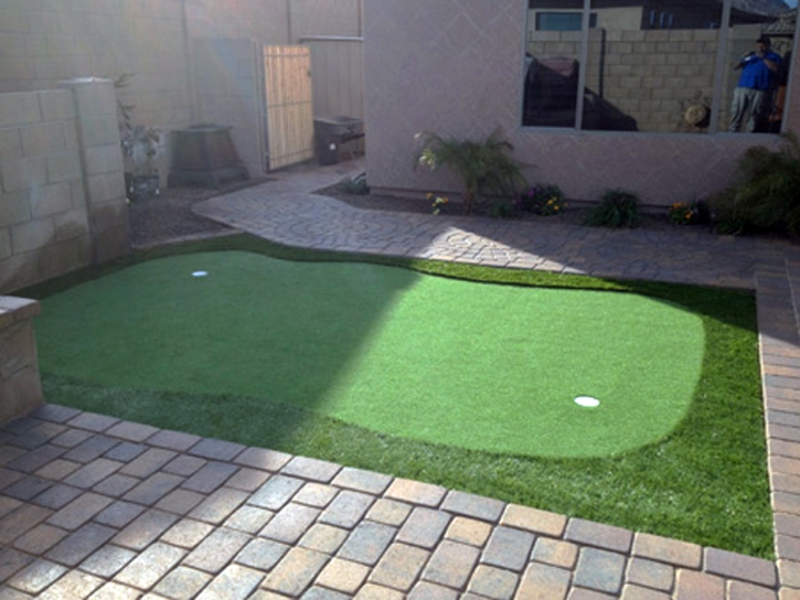 Turf Grass Ruidoso Downs, New Mexico Best Indoor Putting Green, Backyard